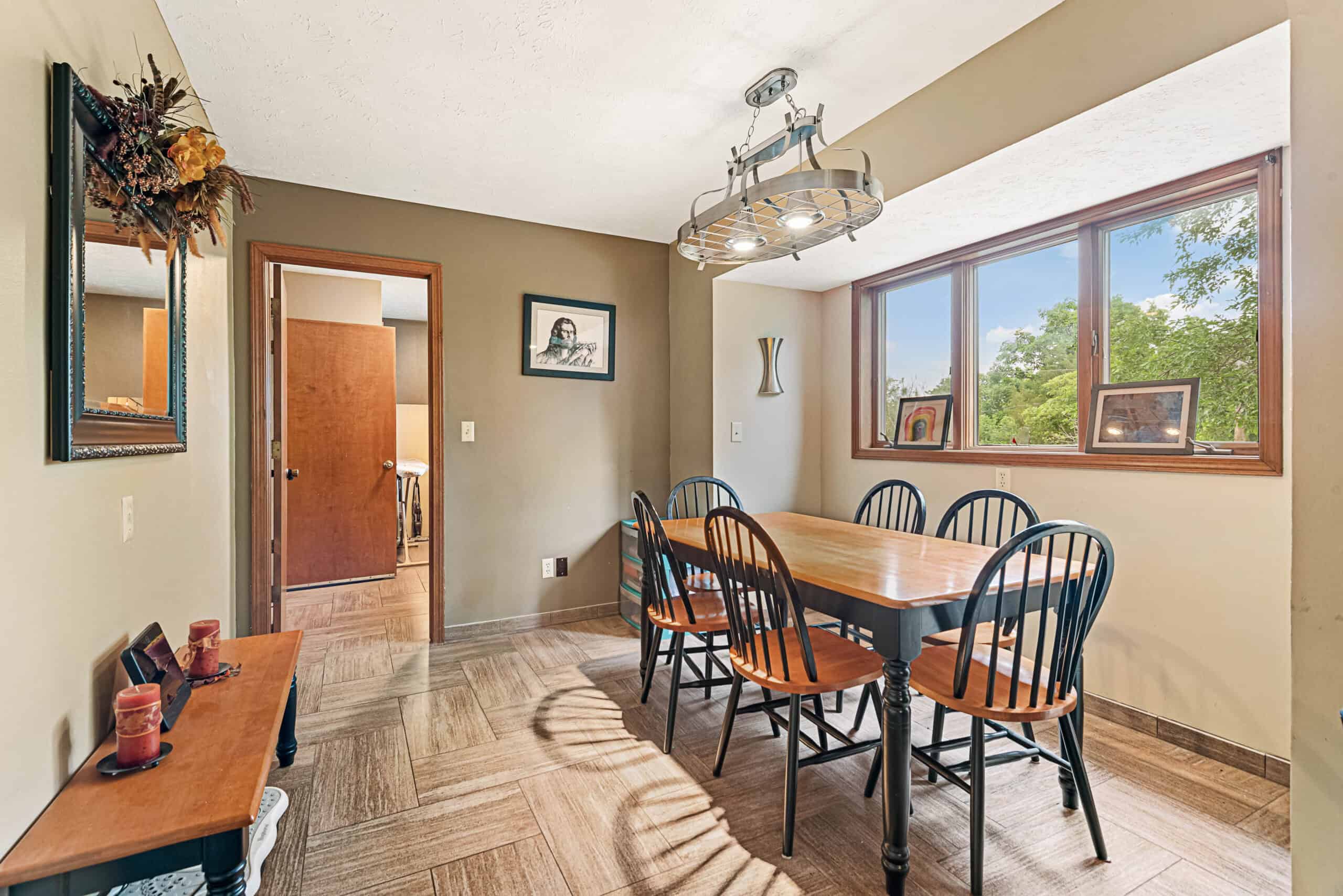 Established Kansas Outfitting Business with Lodge For Sale