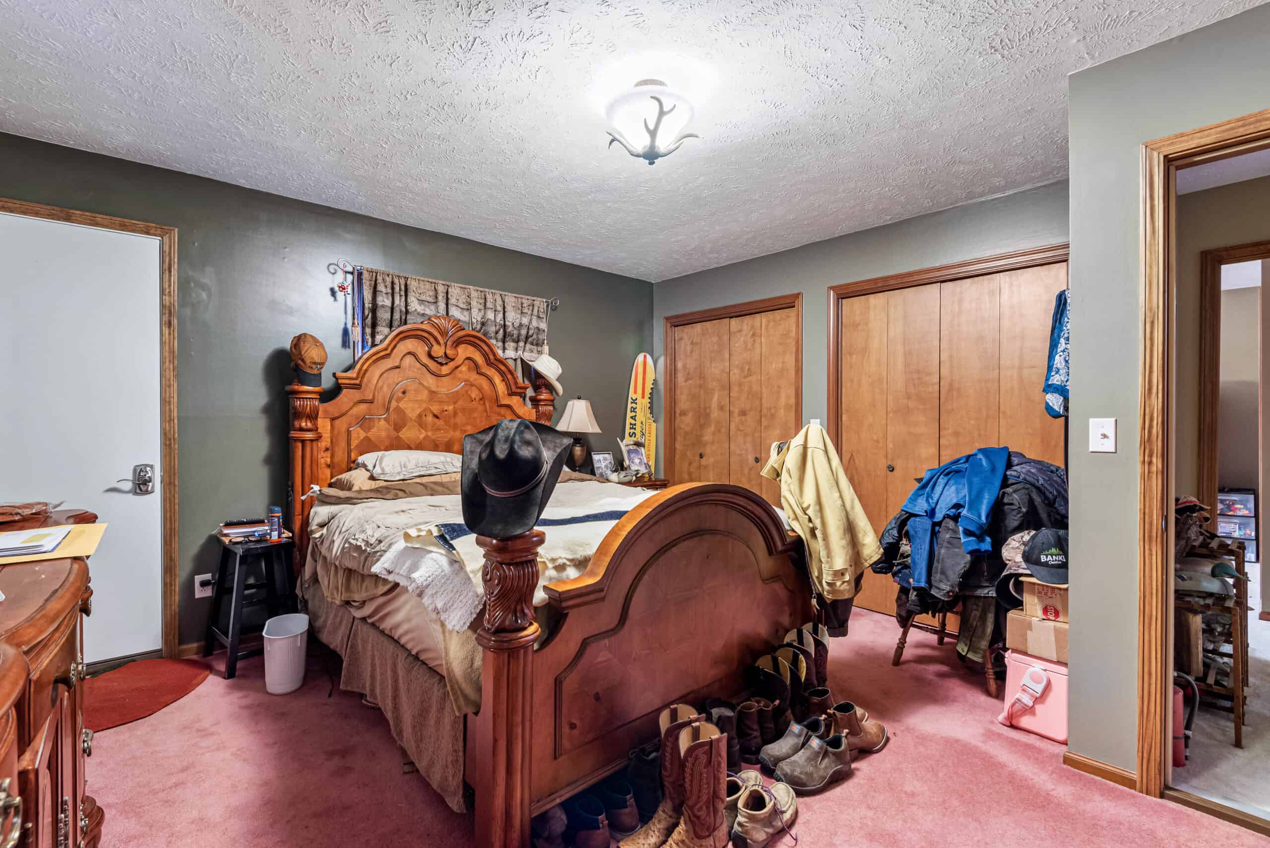 Established Kansas Outfitting Business with Lodge For Sale