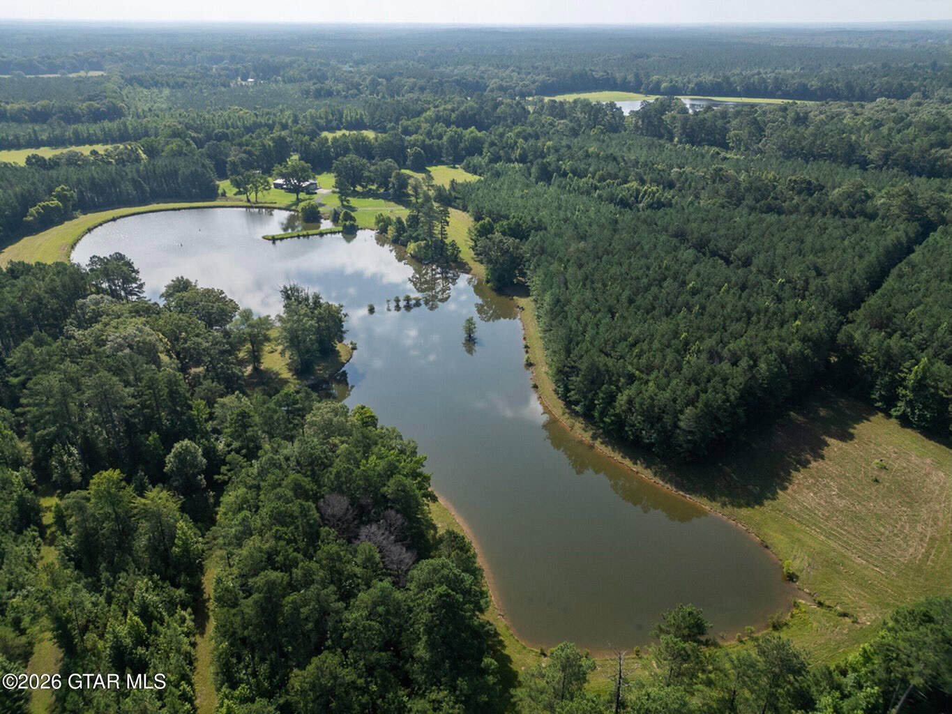 Trophy Bass Fishing and Hunting Property Starkville MS