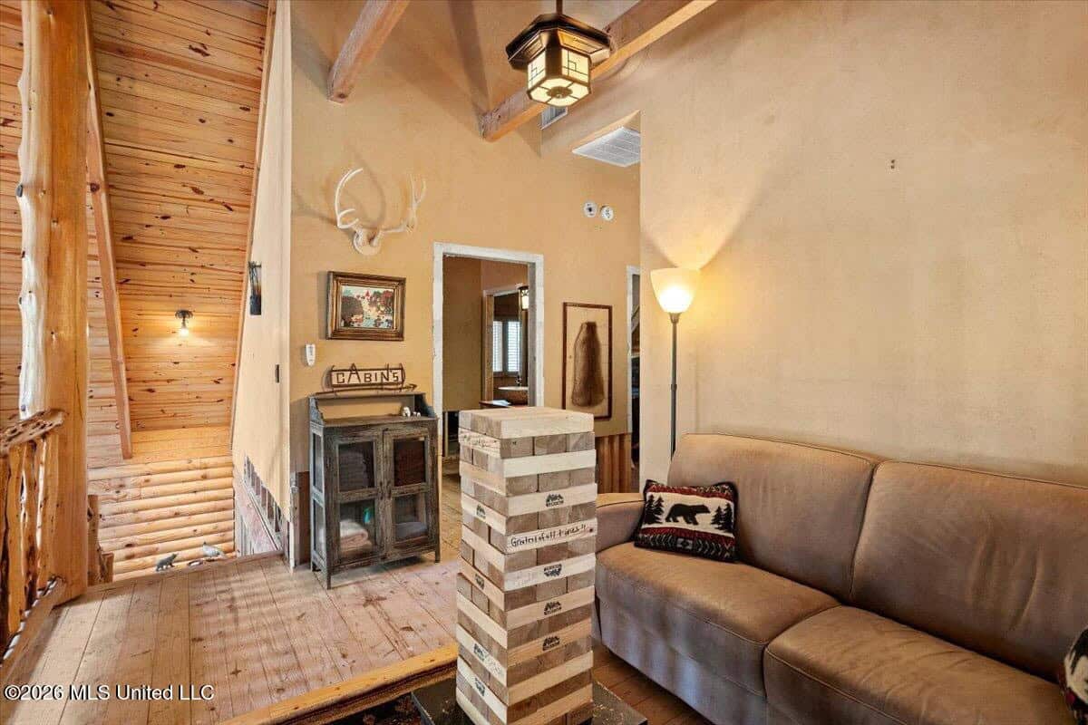 Log Cabin on 25 Acres with Ponds in Southwest MS