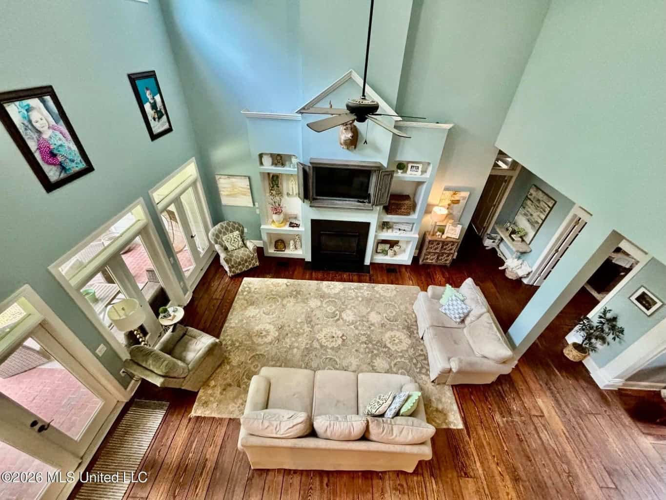 Luxury Country Estate on 70 Acres in Lawrence County