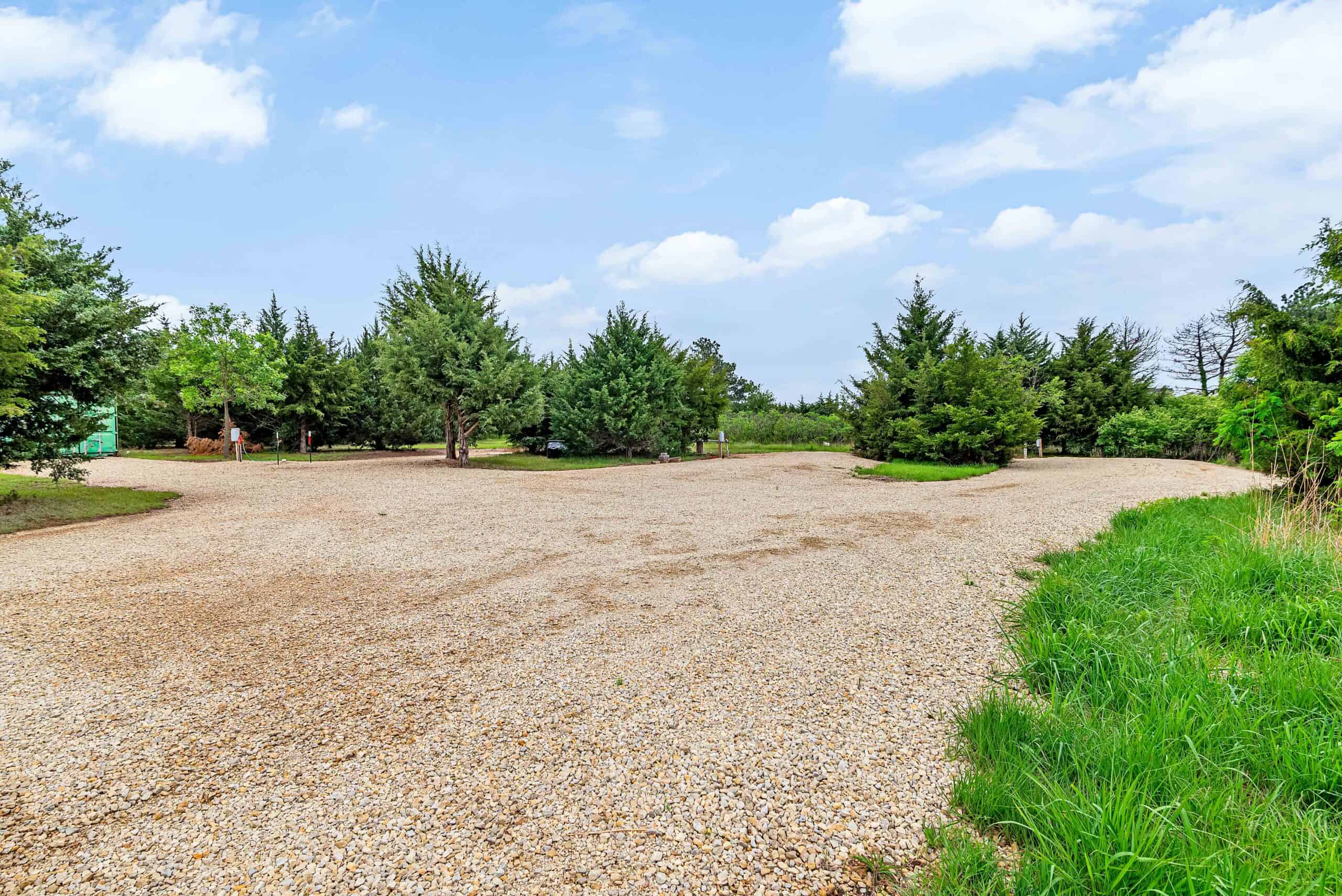 Established Kansas Outfitting Business with Lodge For Sale