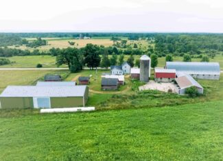 Town of Lewiston Columbia County WI 86+/- Acre Farm brought to you at Online Only Auction
