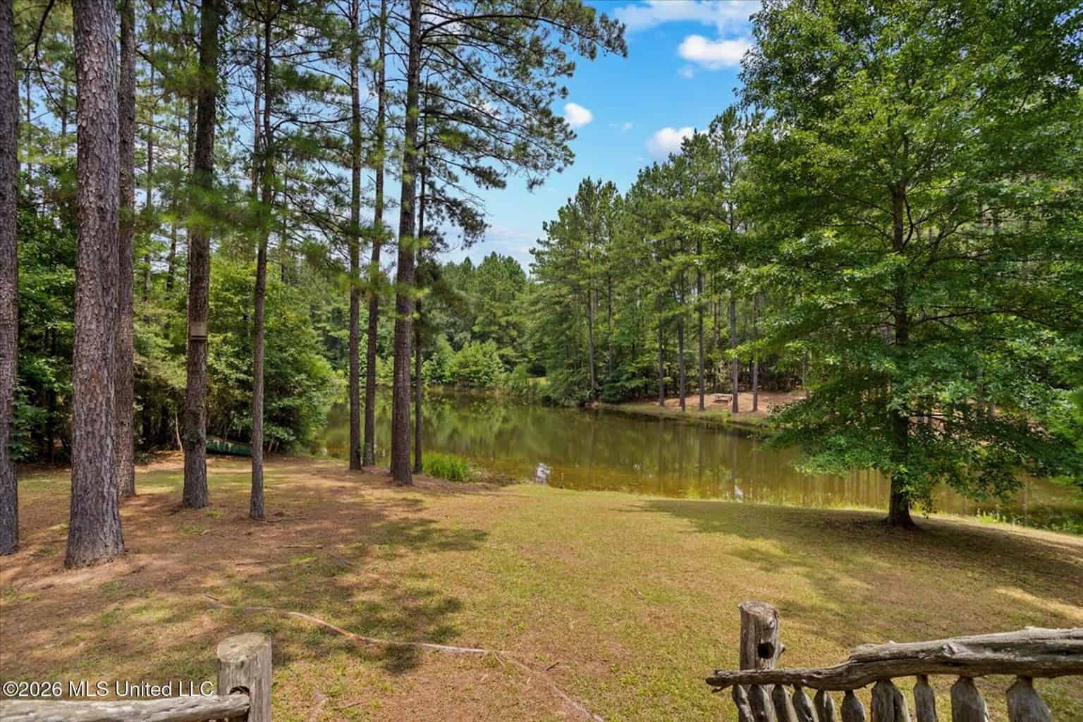 Log Cabin on 25 Acres with Ponds in Southwest MS