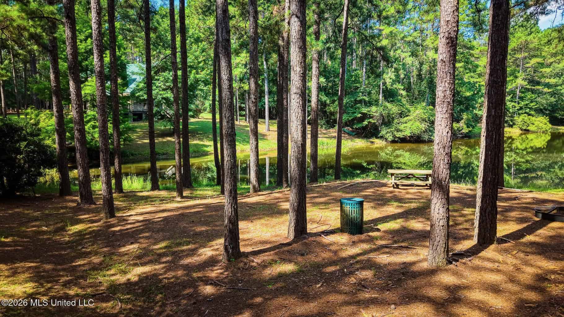 Log Cabin on 25 Acres with Ponds in Southwest MS