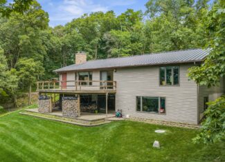 36 +/- Acres of Peaceful Living in Portage WI