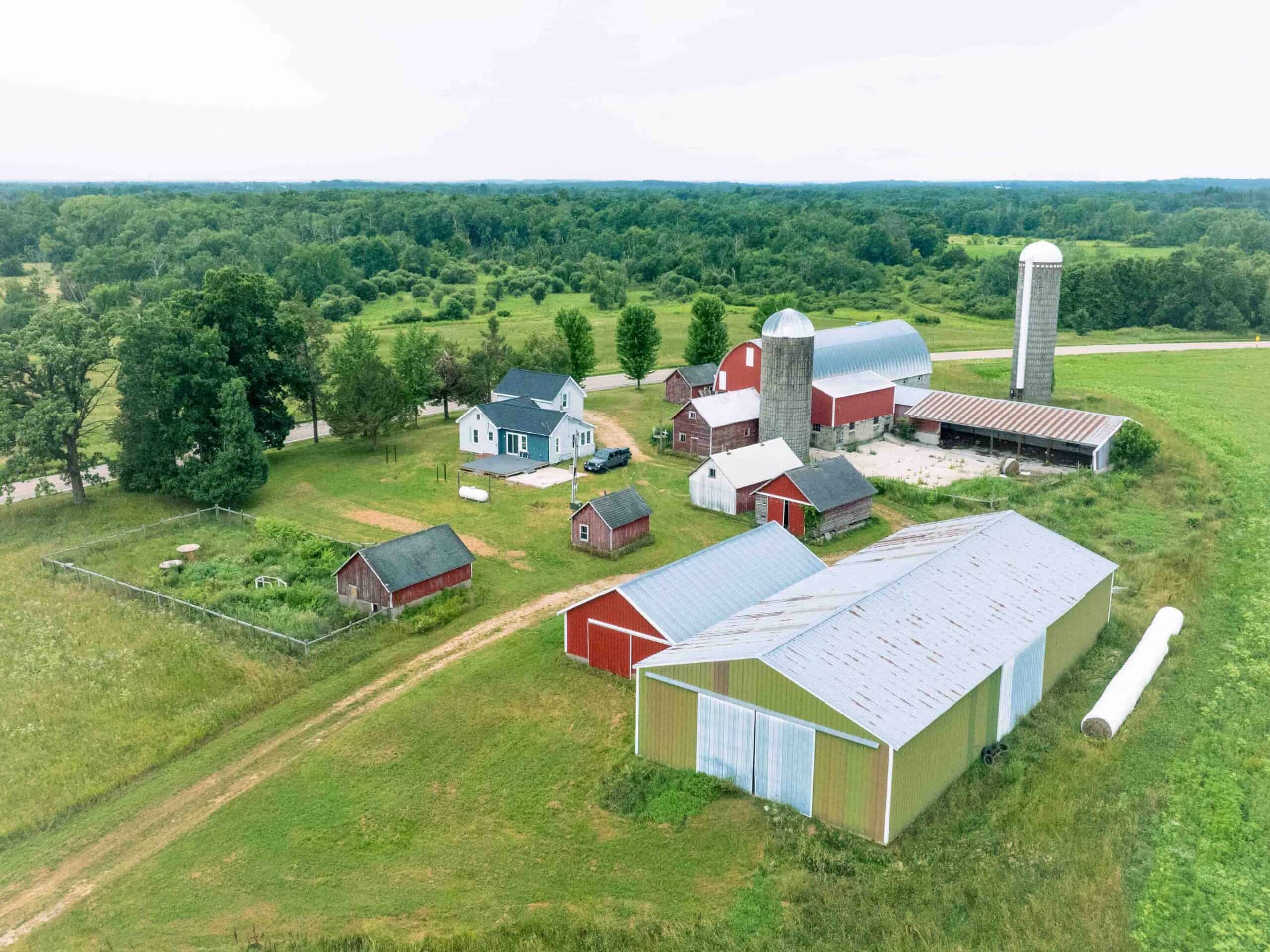 Town of Lewiston Columbia County WI 86+/- Acre Farm brought to you at Online Only Auction