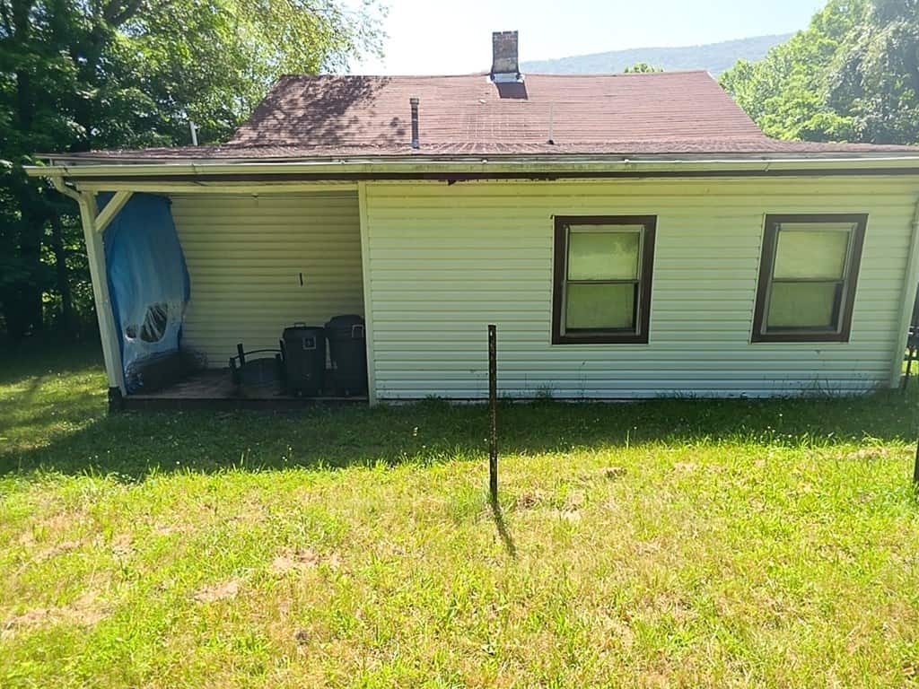 25-Acre Homestead Ready for Your Country Dream