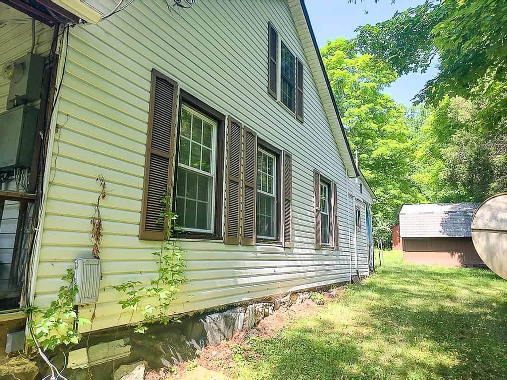 25-Acre Homestead Ready for Your Country Dream