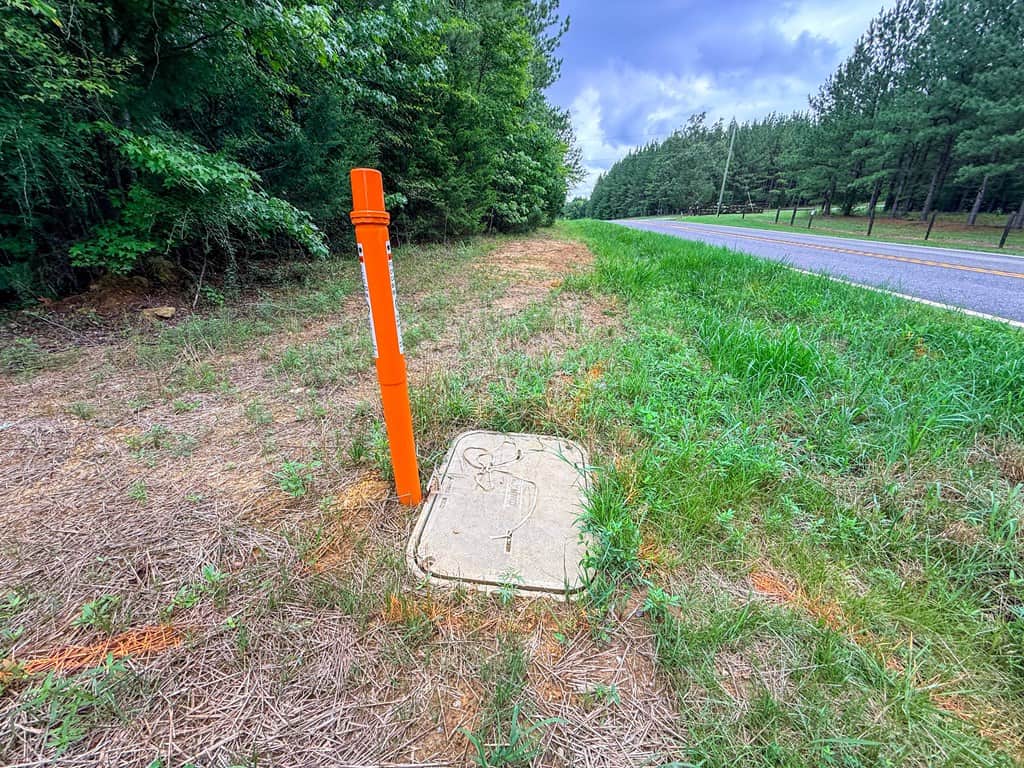 Private 31.5-Acre Retreat Bordering Virginia State Land
