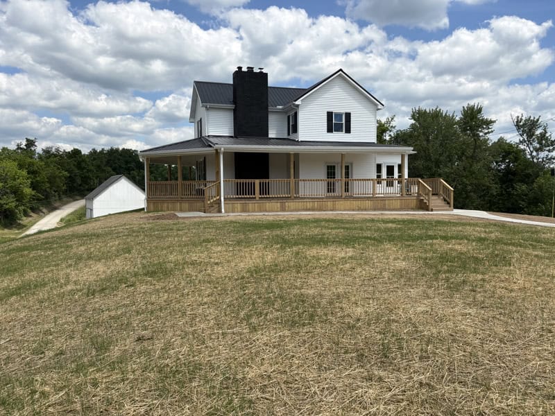 Monroe County 19 +/- Acre Farm/Hunting Land with remodeled farmhouse & Bank barn