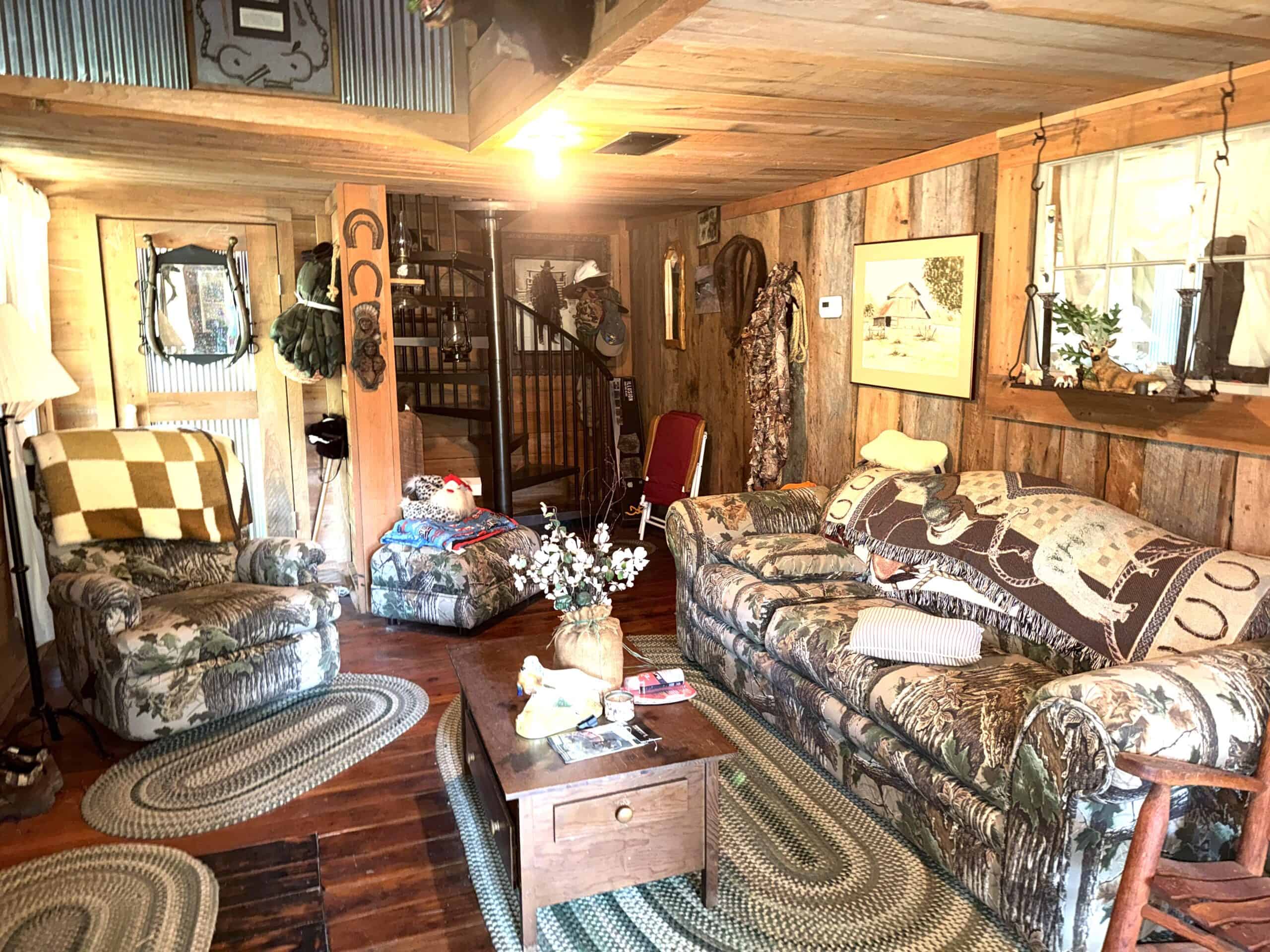 LIVESTOCK FARM AND HUNTING PROPERTY FOR SALE IN ARKANSAS