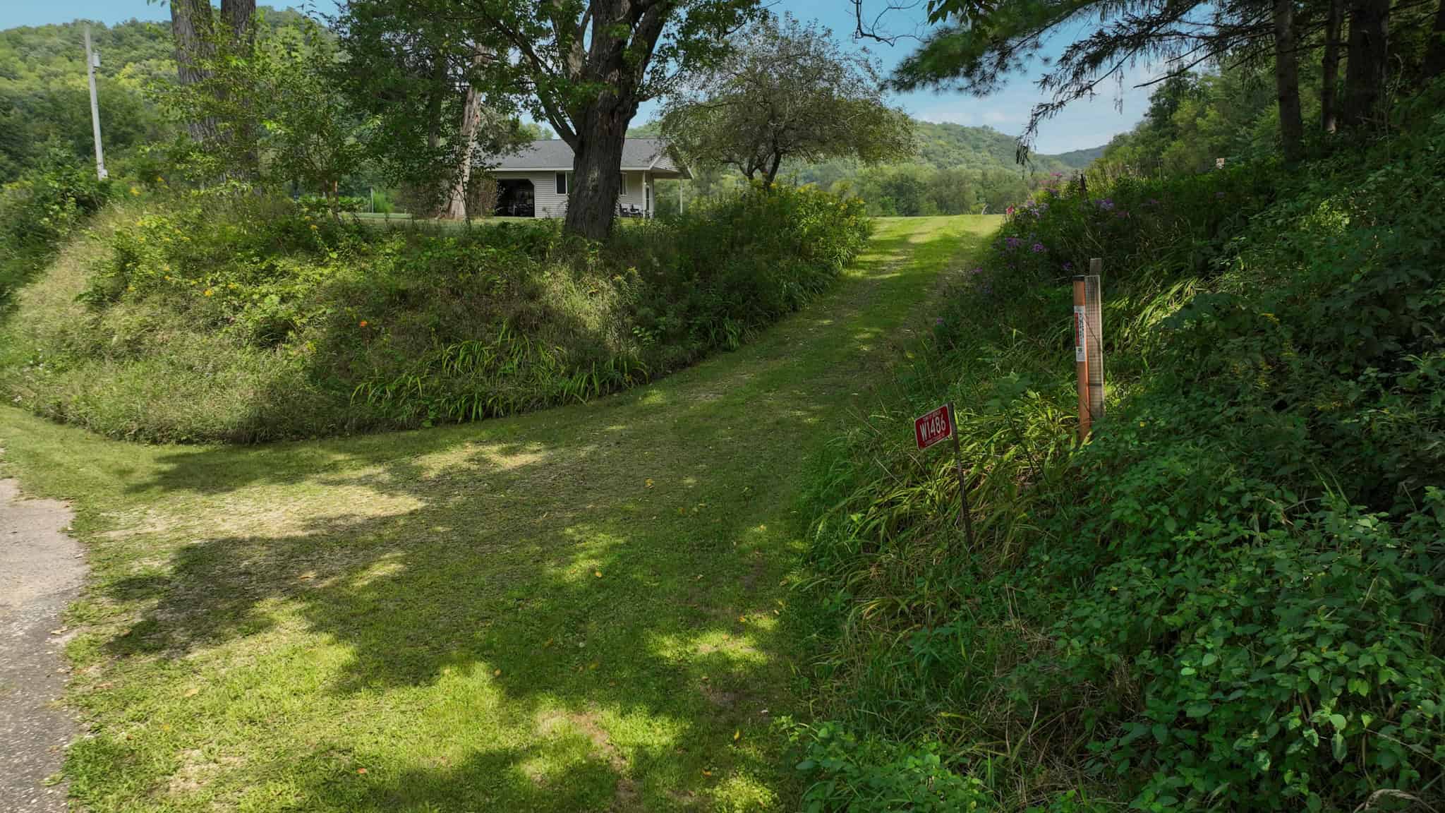 Mississippi River Valley Legacy Retreat | 42 Acres of Seclusion, Hunting & Driftless Beauty Near Genoa, Wisconsin