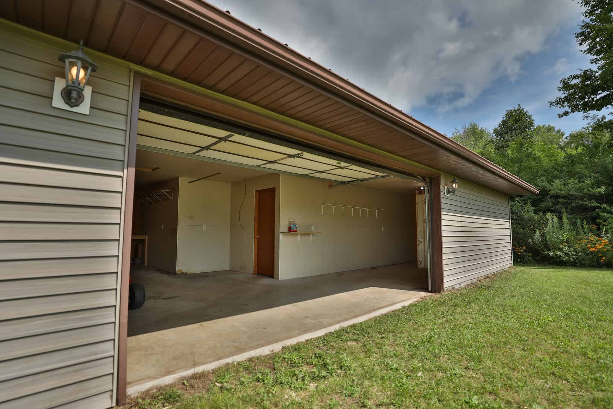 35-Acre Southwest Wisconsin Hunting Camp with Proven Whitetail History, Hardwood Ridges & Turnkey Game-Care Setup