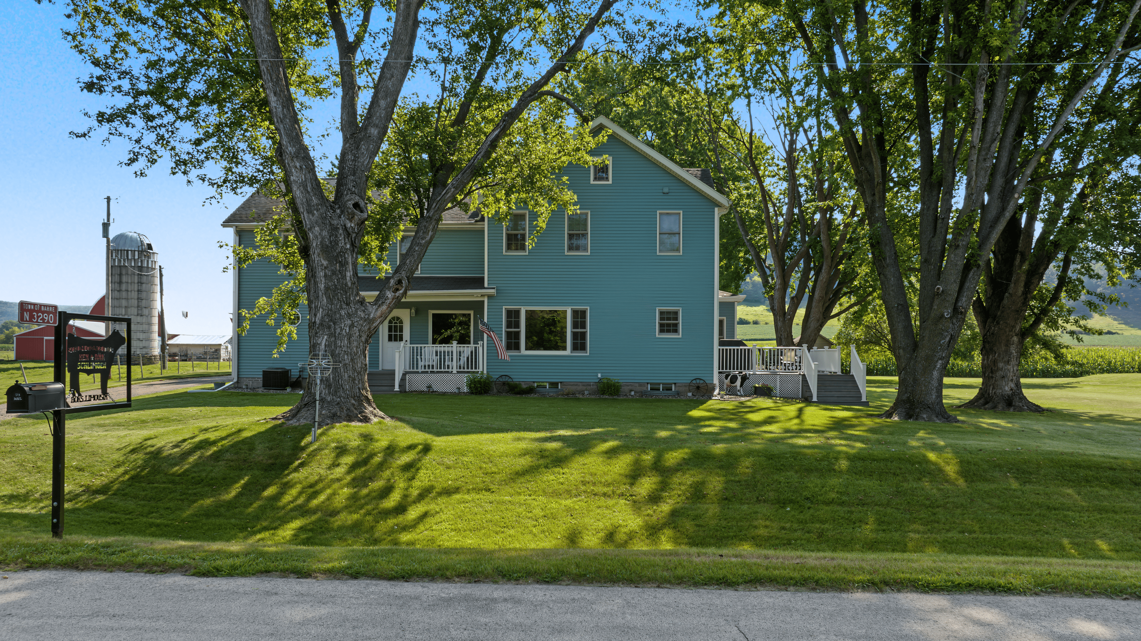 76-ACRE DRIFTLESS AREA FARM & COUNTRY ESTATE LA CROSSE COUNTY, WISCONSIN