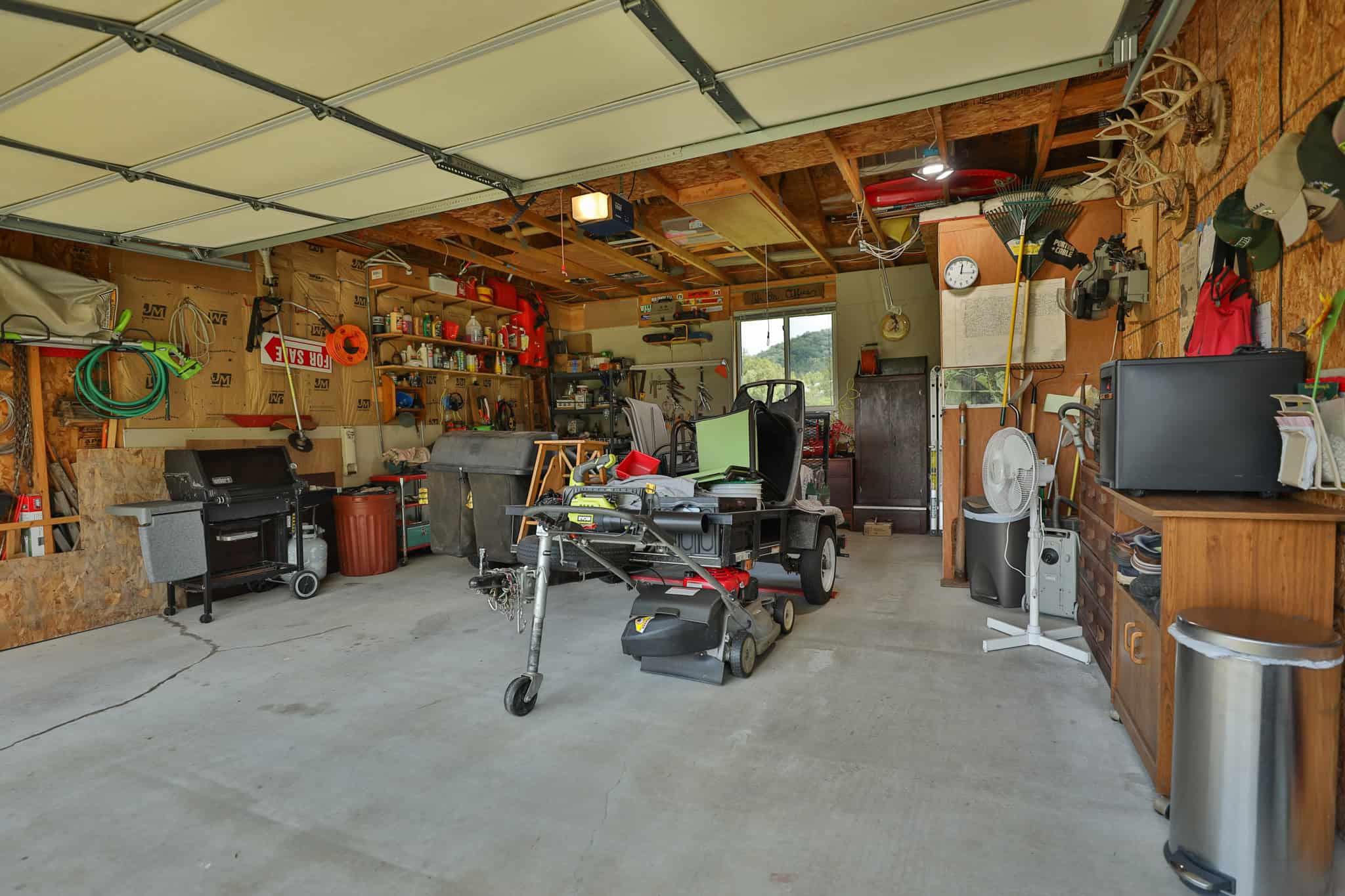 Mississippi River Valley Legacy Retreat | 42 Acres of Seclusion, Hunting & Driftless Beauty Near Genoa, Wisconsin