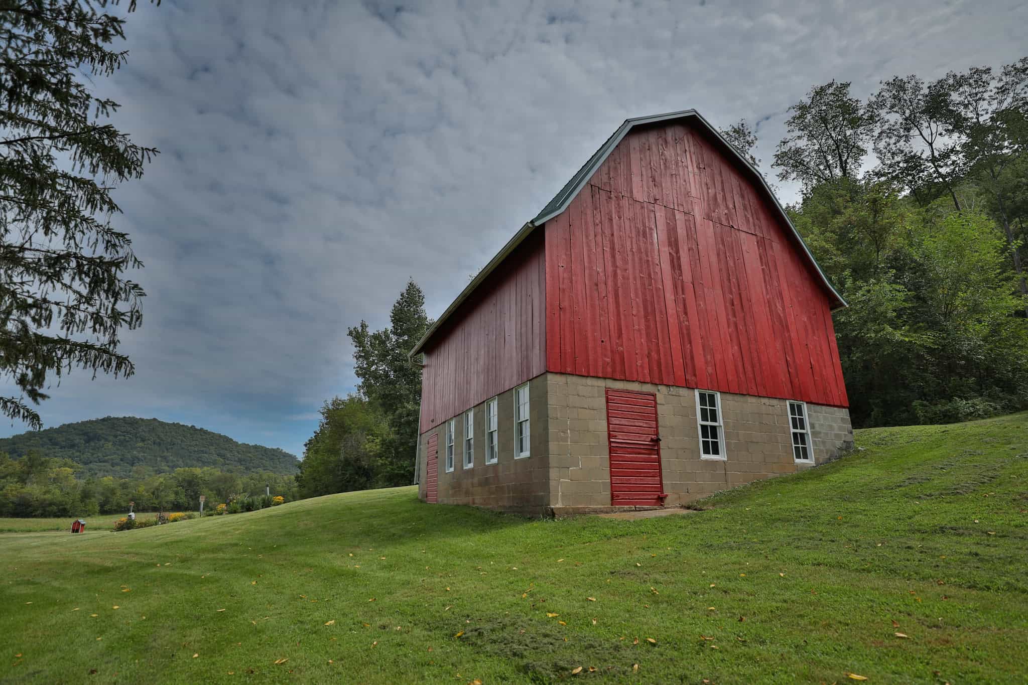 Mississippi River Valley Legacy Retreat | 42 Acres of Seclusion, Hunting & Driftless Beauty Near Genoa, Wisconsin