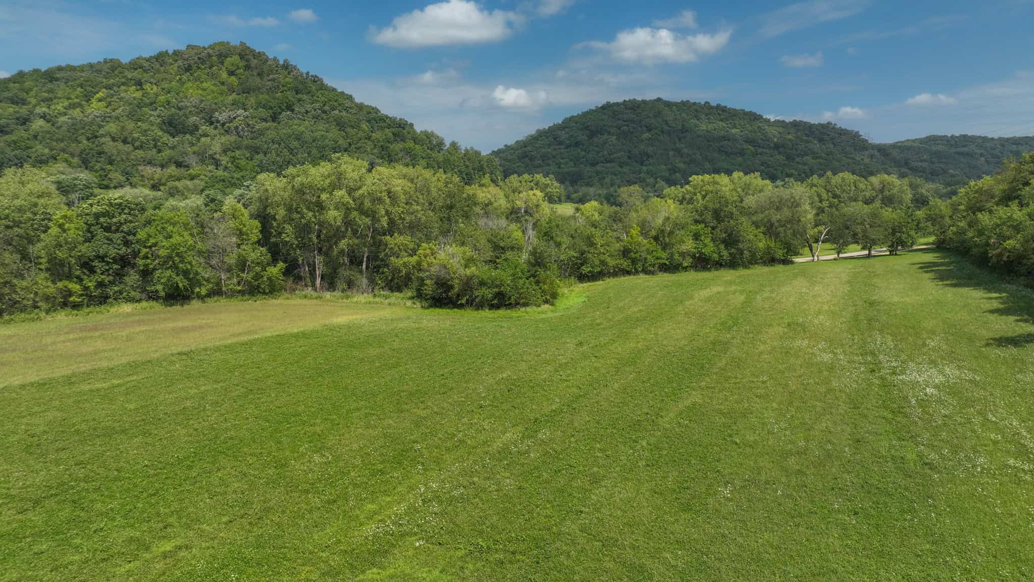Mississippi River Valley Legacy Retreat | 42 Acres of Seclusion, Hunting & Driftless Beauty Near Genoa, Wisconsin
