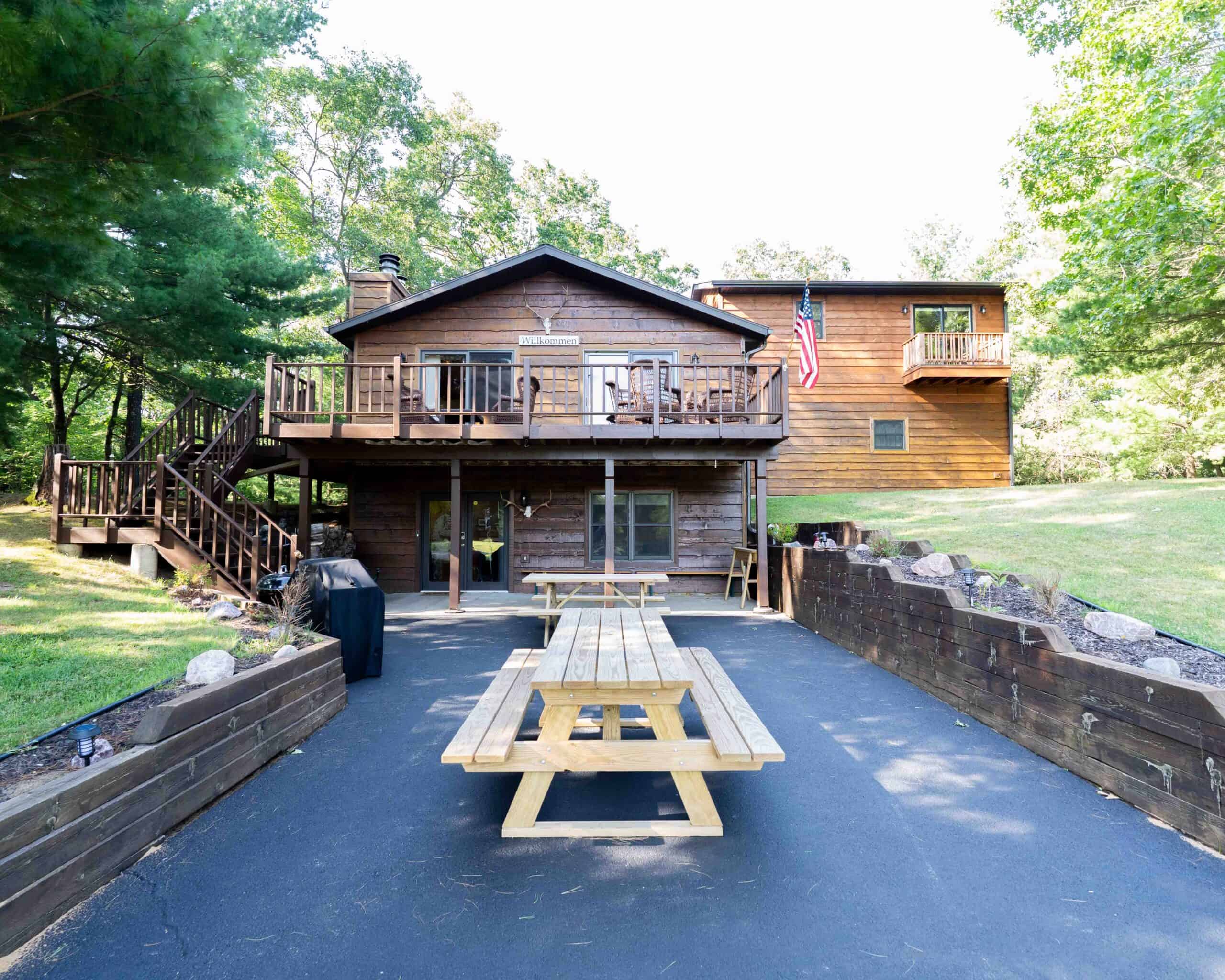 150+/- Acre Juneau County Hunting & Recreational Estate Home, Pond & Outdoor Retreat