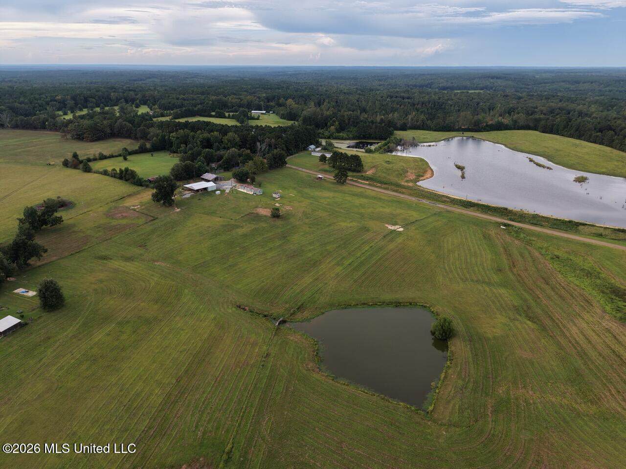 25± Acre Farm & Homesite in Centreville, MS