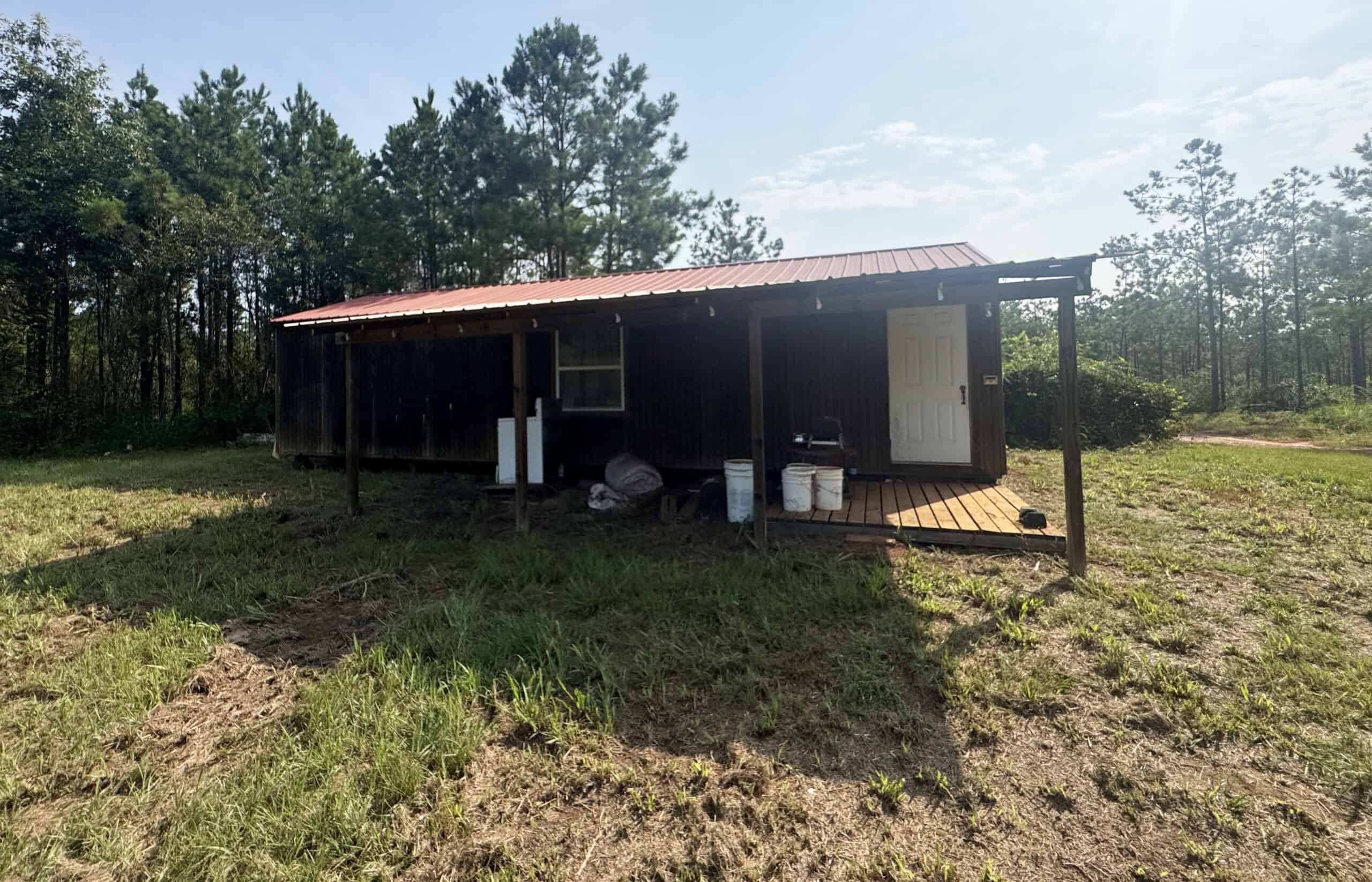 Discover an outstanding 130-acre recreational and hunting property in Stewart Cty