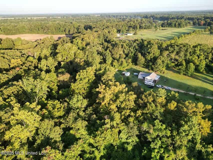 Home on 22± Acres in Monterey, LA