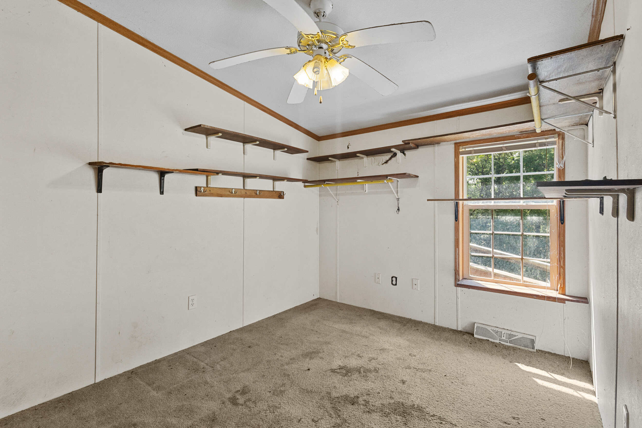 23+/- Acre Hobby Farm | Home | Pond | Outbuildings | Development Potential Online Auction