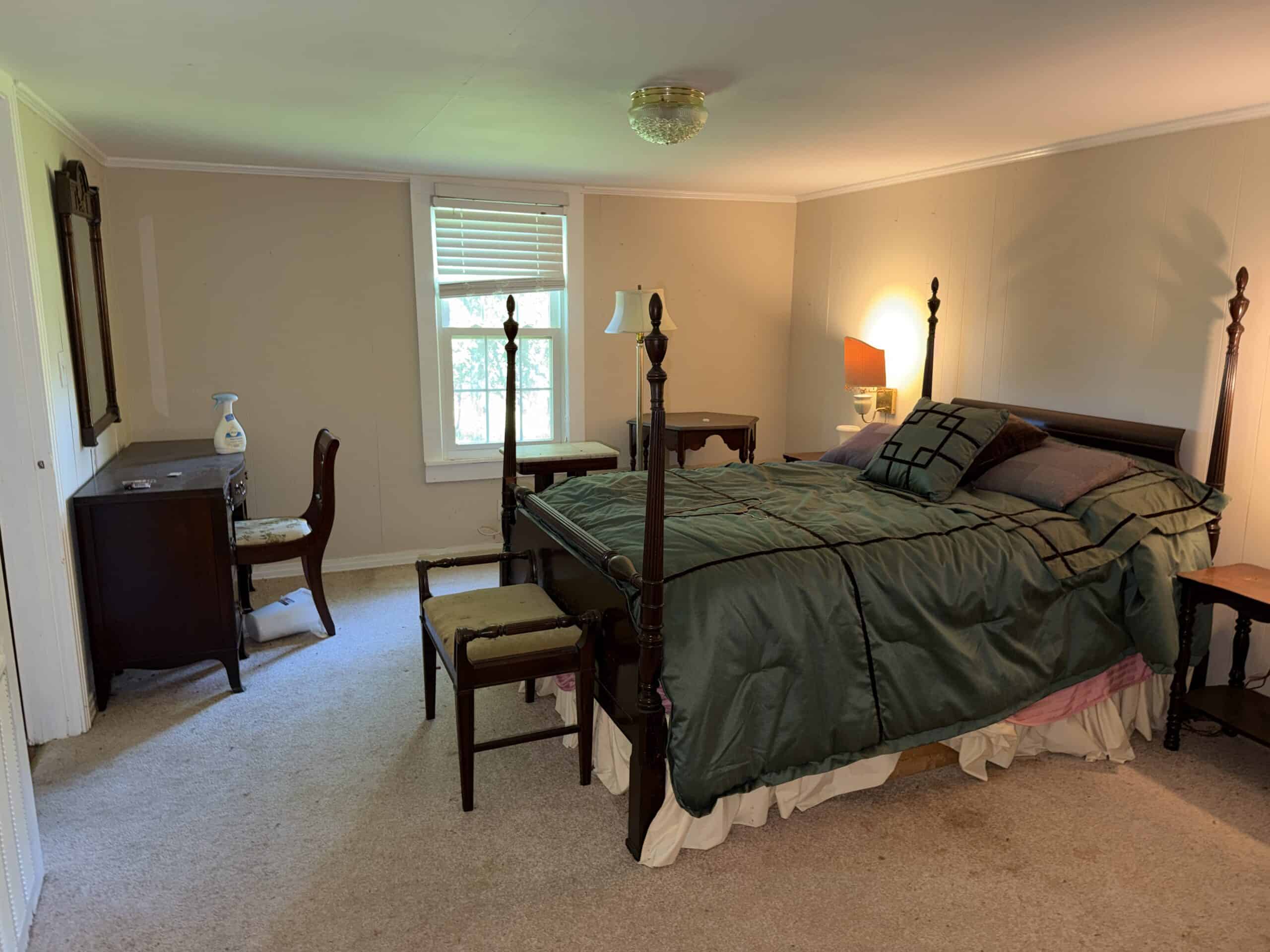 ESTATE FOR SALE IN TN, 56 AC, DEER & TURKEY HUNTING, CREEK, FIELDS, BARN