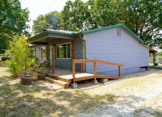 Rural Okfuskee County, OK Real Estate Auction Home & 40 Ac+/-