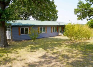 Rural Okfuskee County, OK Real Estate Auction Home & 40 Ac+/-