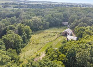 23+/- Acre Hobby Farm | Home | Pond | Outbuildings | Development Potential Online Auction