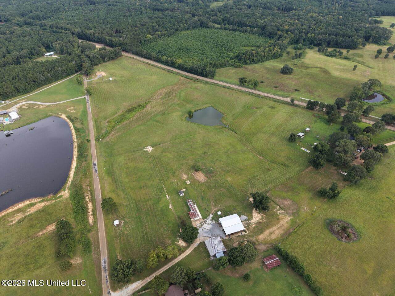 25± Acre Farm & Homesite in Centreville, MS