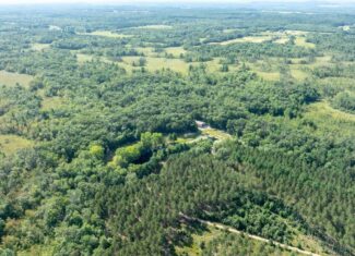 150+/- Acre Juneau County Hunting & Recreational Estate Home, Pond & Outdoor Retreat