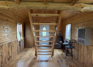 14.21 Acres Driftless Region SW Wisconsin 3-Seasonal Cabins