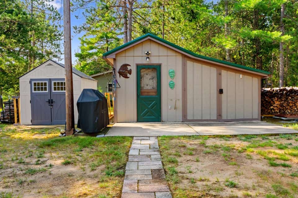 Canada Creek Ranch Home with Pole Barn & State Land Access In Atlanta MI