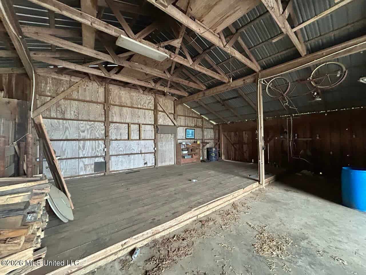 25± Acre Farm & Homesite in Centreville, MS