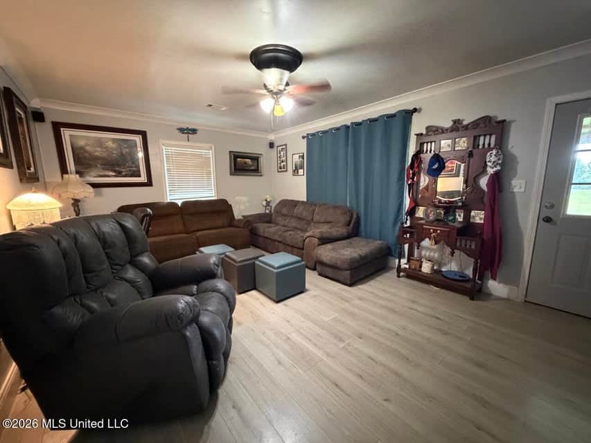Home on 22± Acres in Monterey, LA