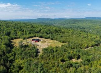 Solar-Powered Luxury Home on 33.6 Private Acres