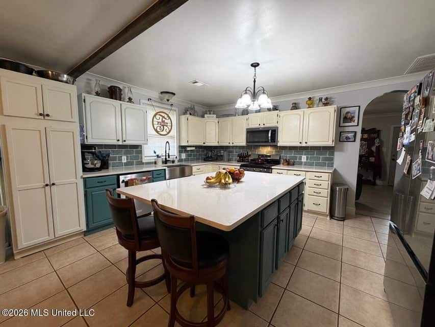 Home on 22± Acres in Monterey, LA