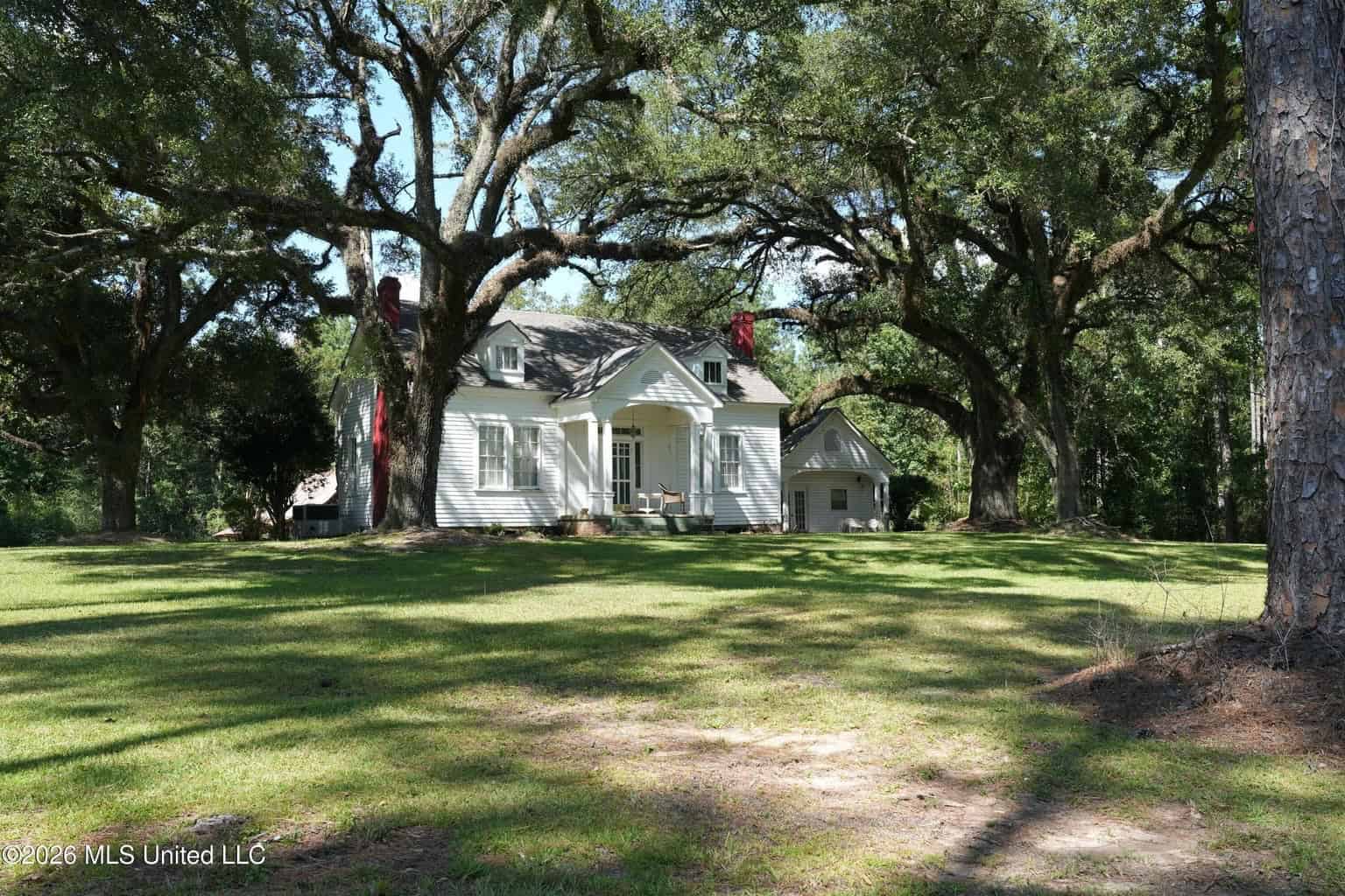 20 Acres for Sale Magnolia MS with Barn & Mature Timber