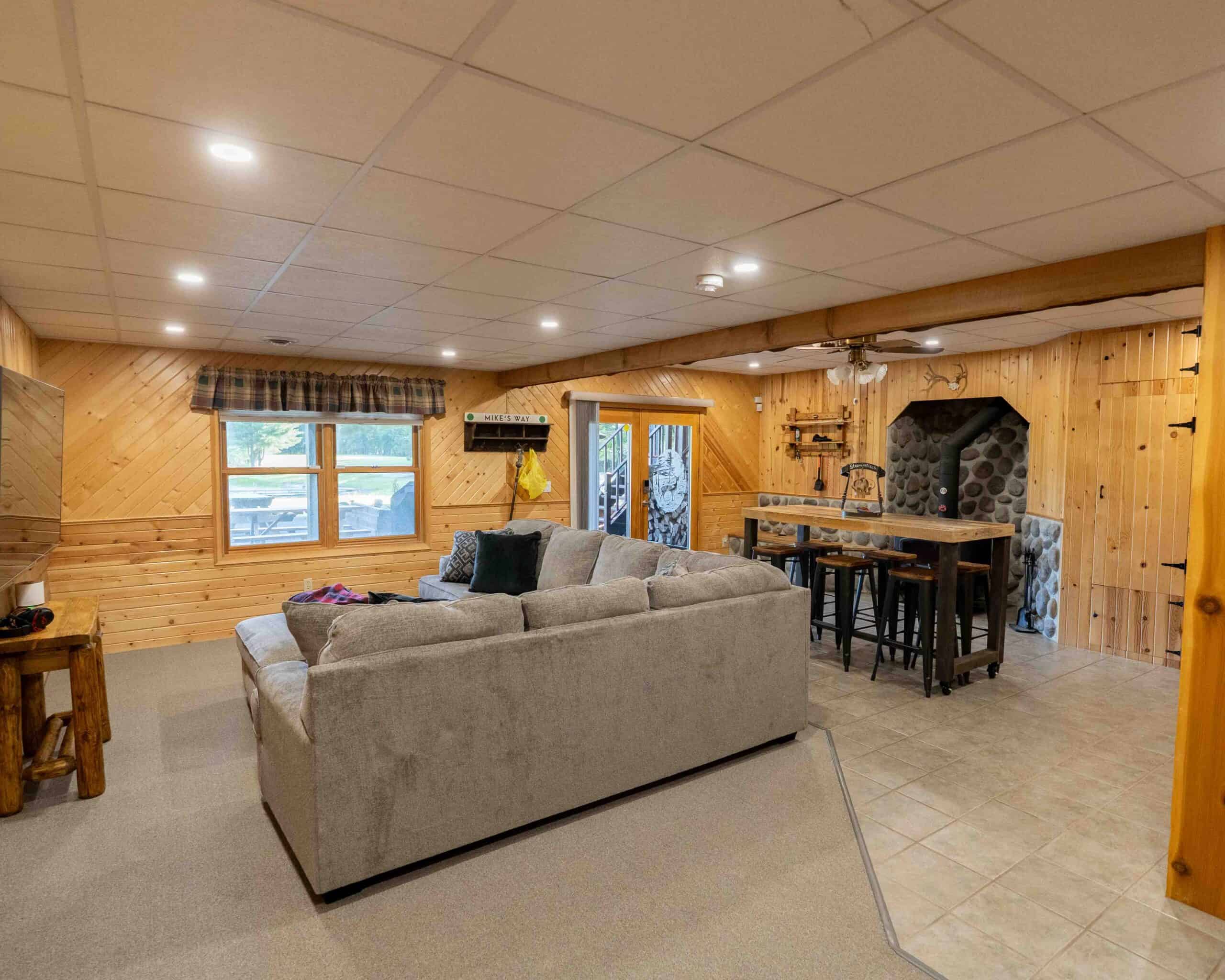150+/- Acre Juneau County Hunting & Recreational Estate Home, Pond & Outdoor Retreat