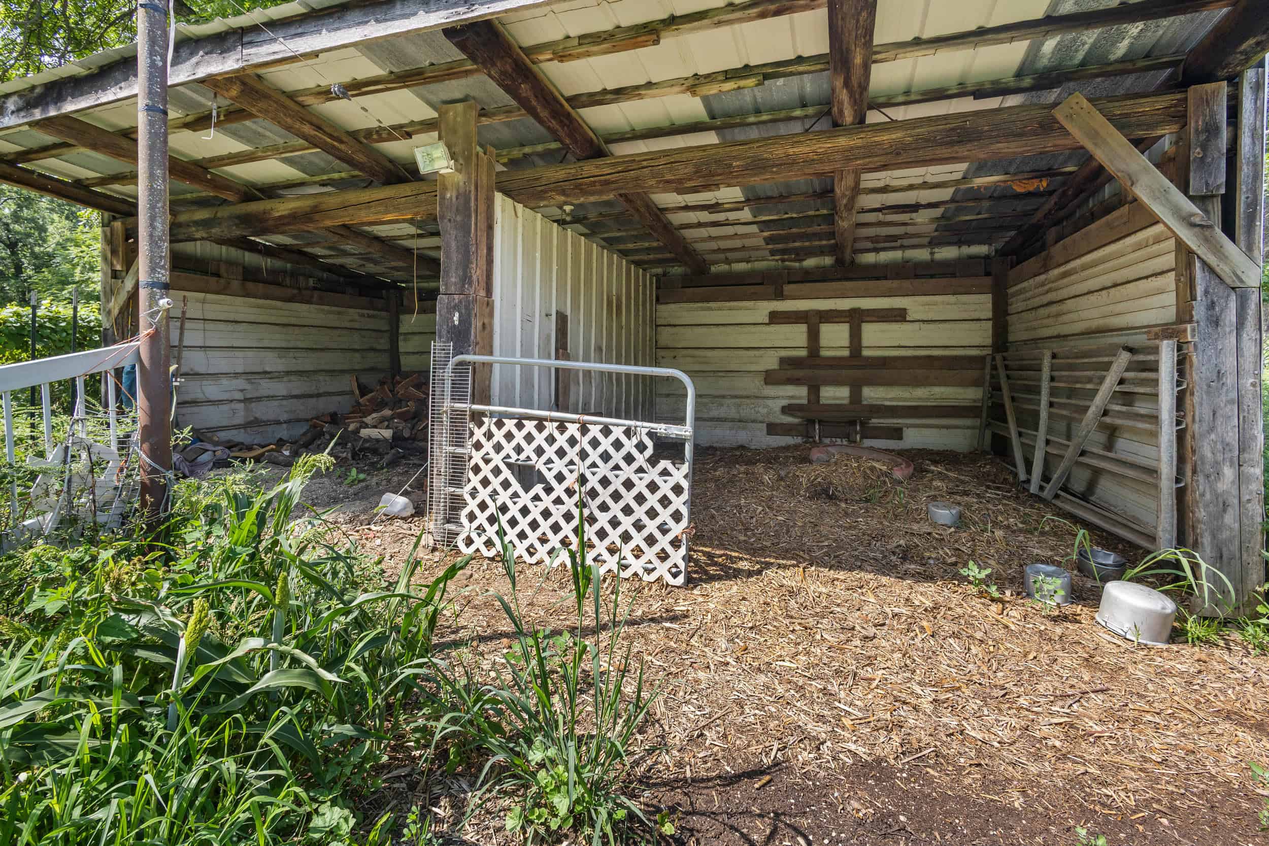 23+/- Acre Hobby Farm | Home | Pond | Outbuildings | Development Potential Online Auction