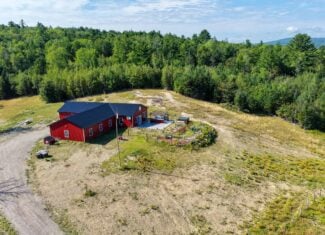 Solar-Powered Luxury Home on 33.6 Private Acres