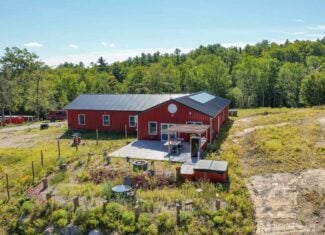 Solar-Powered Luxury Home on 33.6 Private Acres