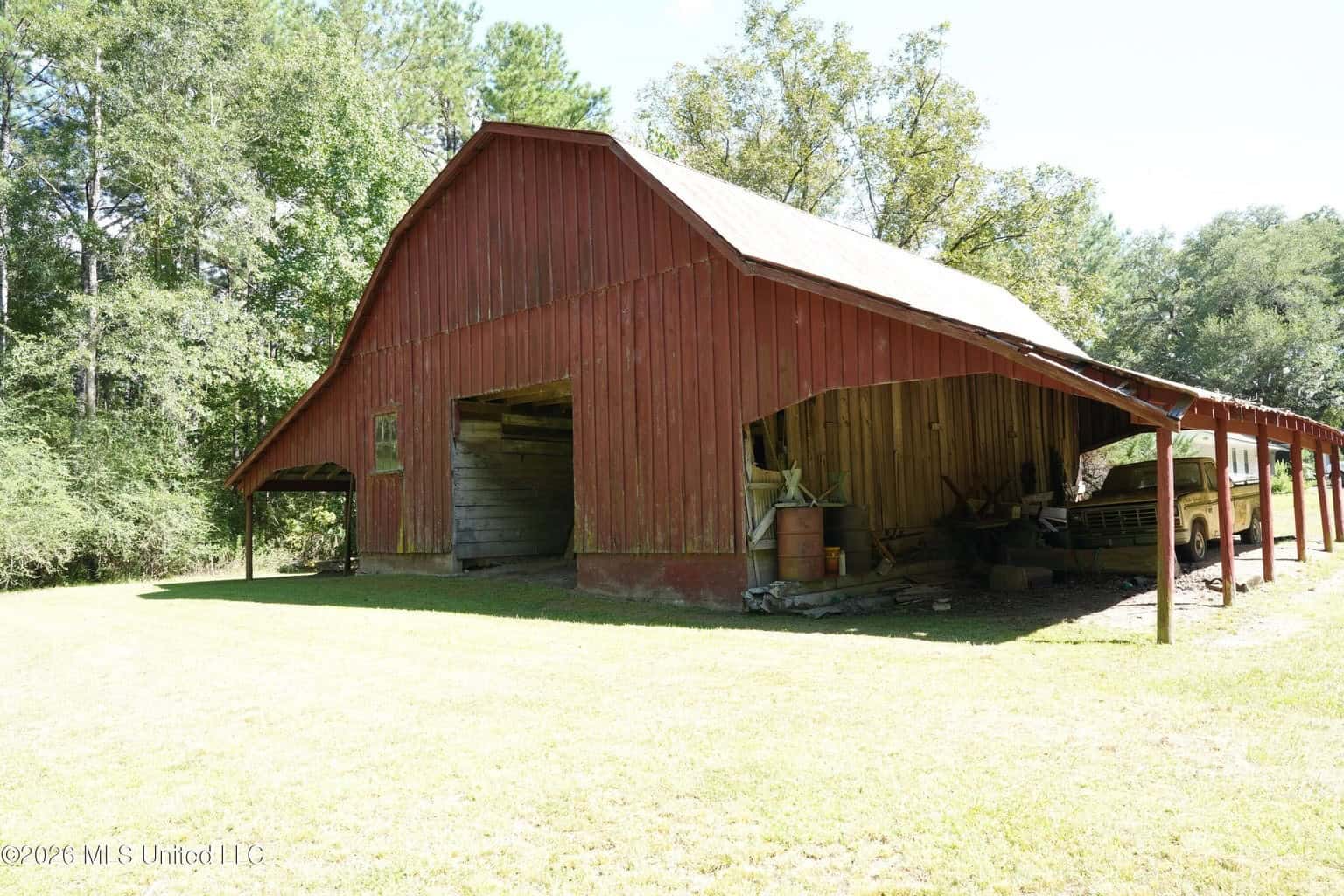 20 Acres for Sale Magnolia MS with Barn & Mature Timber