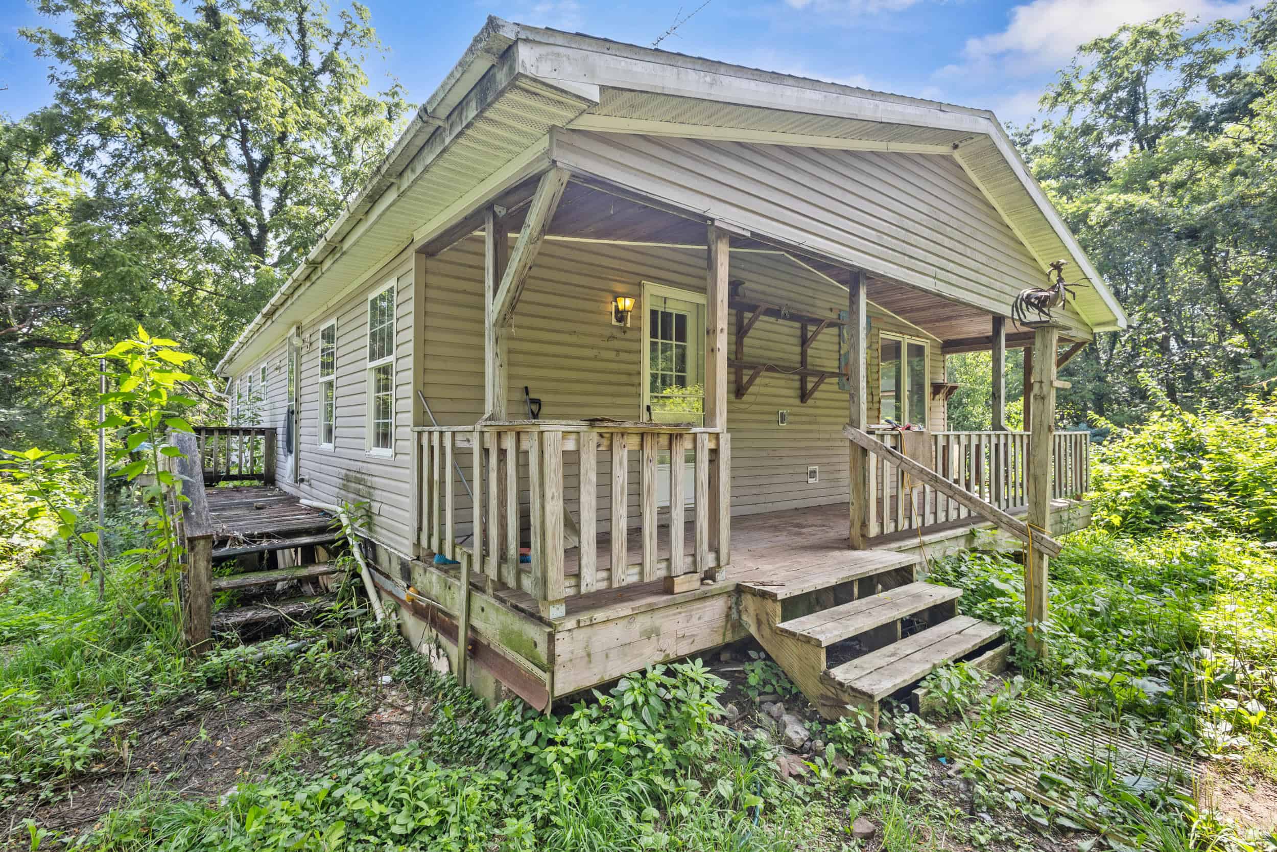 23+/- Acre Hobby Farm | Home | Pond | Outbuildings | Development Potential Online Auction