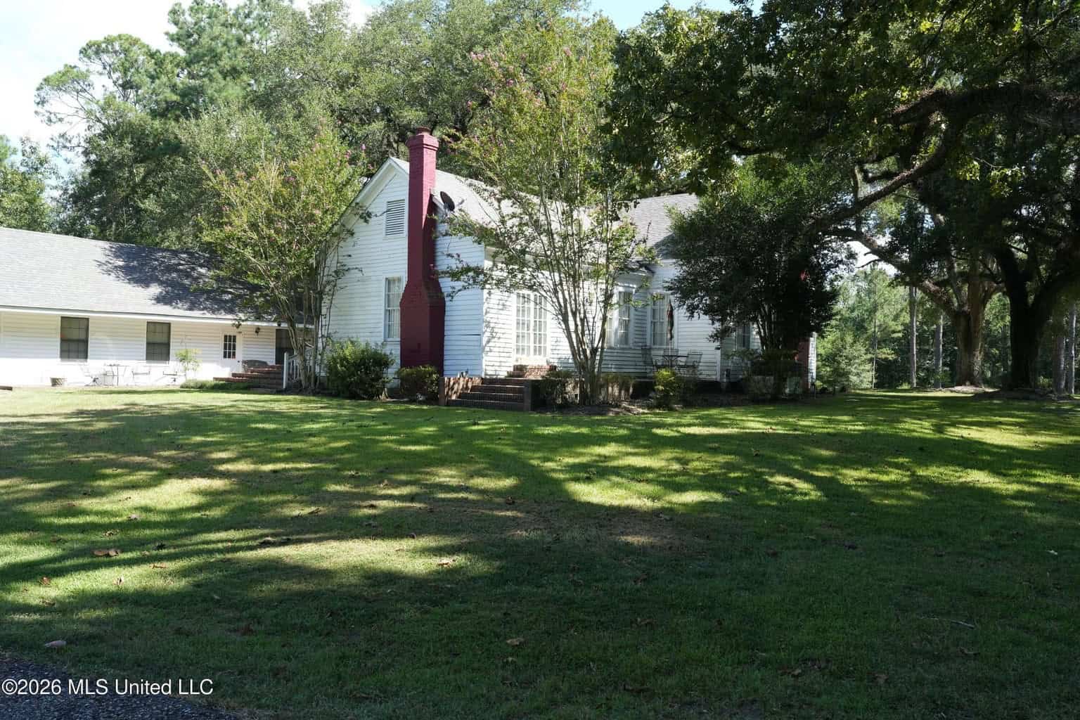 20 Acres for Sale Magnolia MS with Barn & Mature Timber