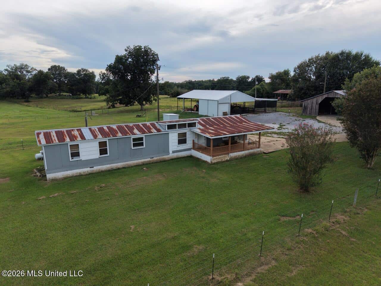 25± Acre Farm & Homesite in Centreville, MS