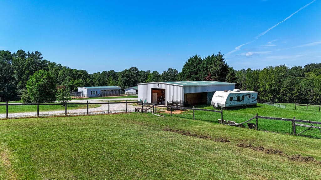 Piney Run Kennel: 180.7± Acres of Sporting Tradition