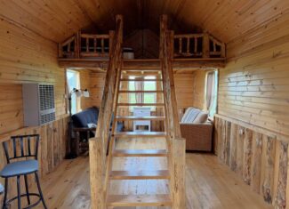 14.21 Acres Driftless Region SW Wisconsin 3-Seasonal Cabins